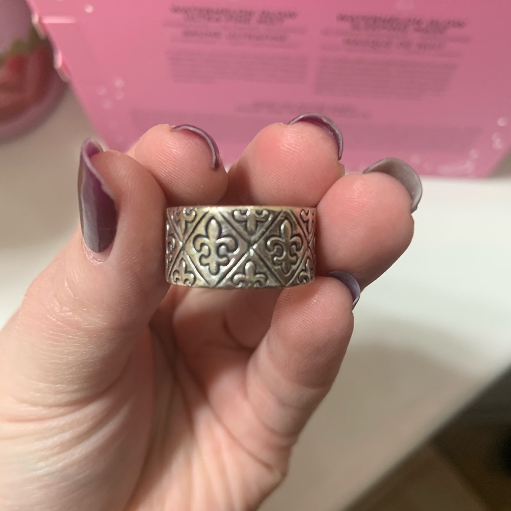 James Avery Retired Fleur De Lis Ring 8